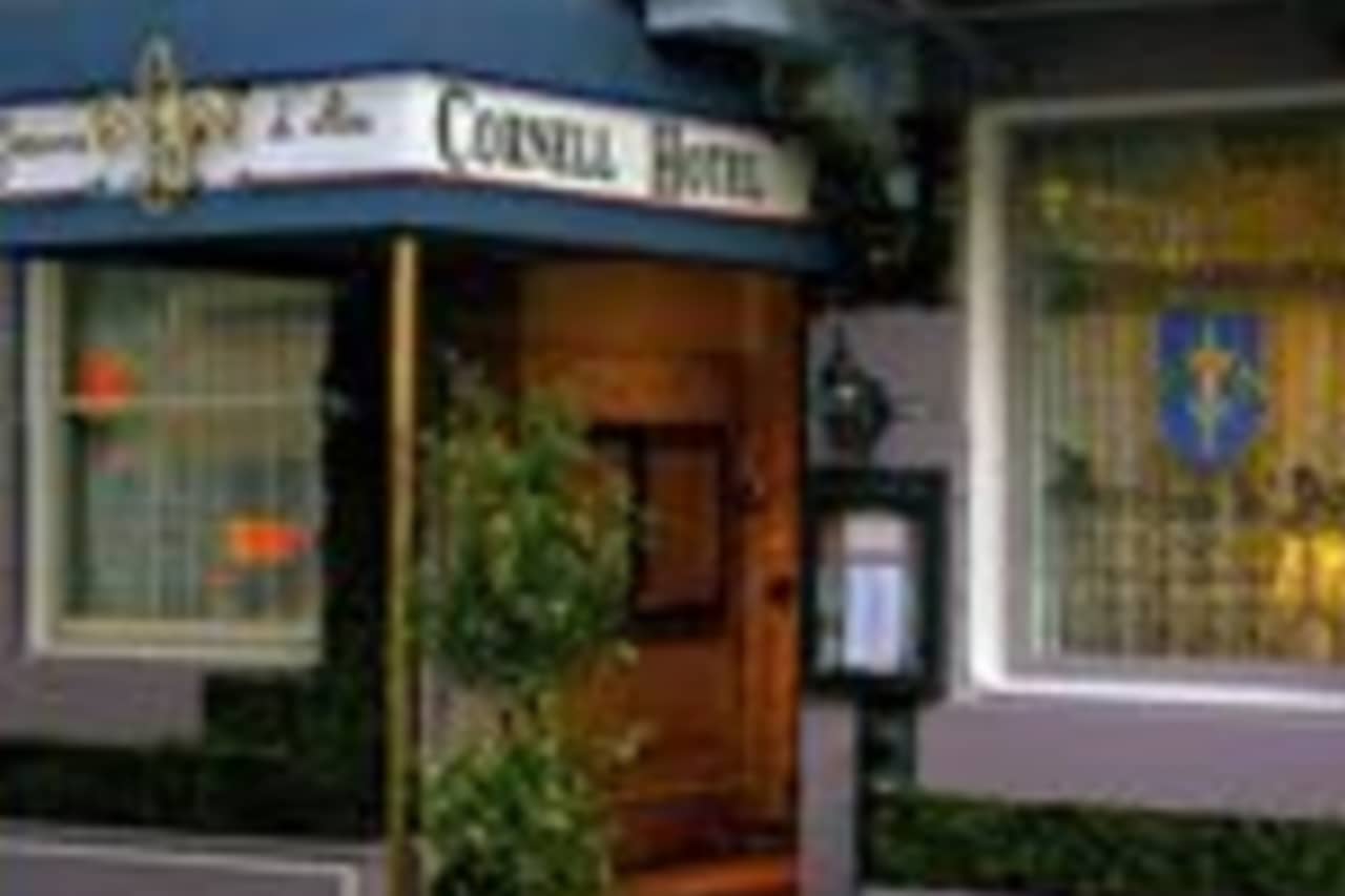 Cornell Hotel de France